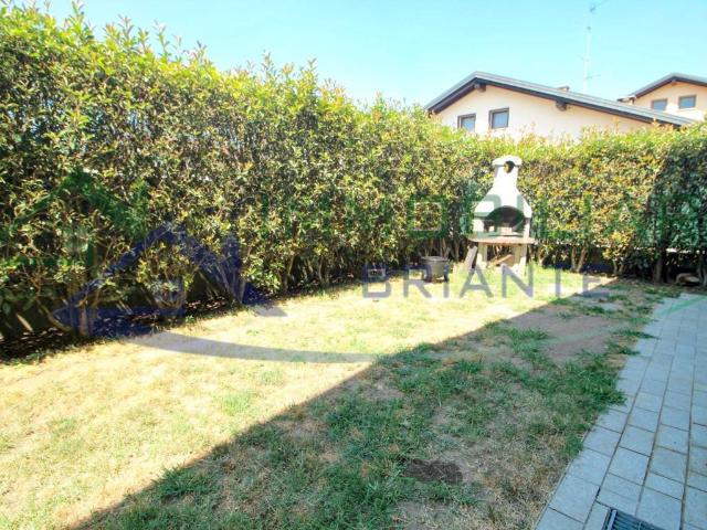 Villa in vendita a Vergiate VA