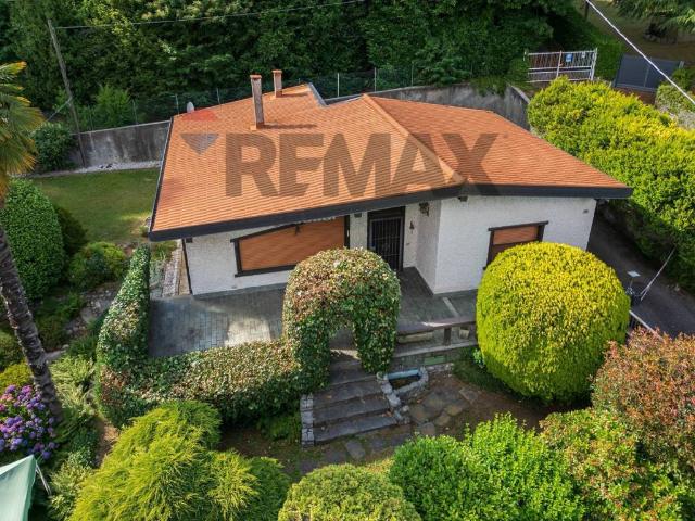 Villa in vendita a Vergiate VA