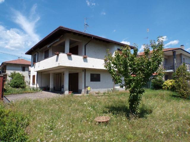 Villa in vendita a Vergiate VA