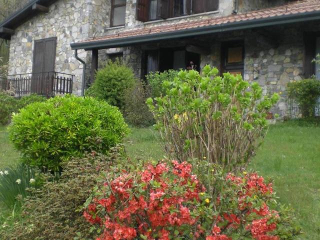 Villa in vendita a Vergiate VA