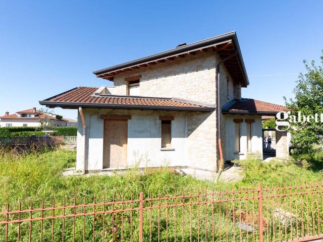 Villa in vendita a Verderio