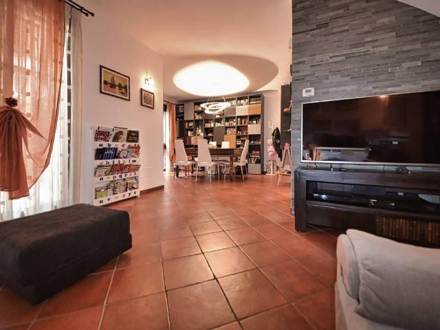 Villa in vendita a Verderio LC