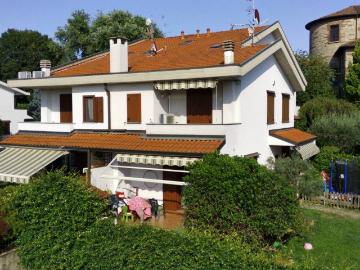 Villa in vendita a Verderio LC