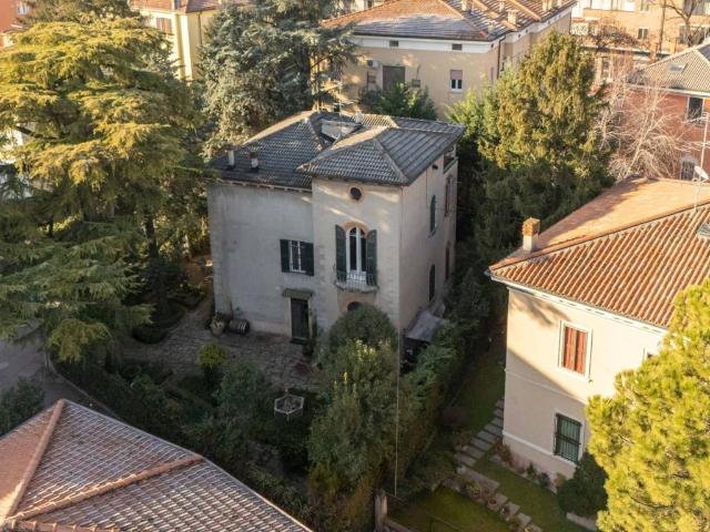 Villa in vendita a Verona VR