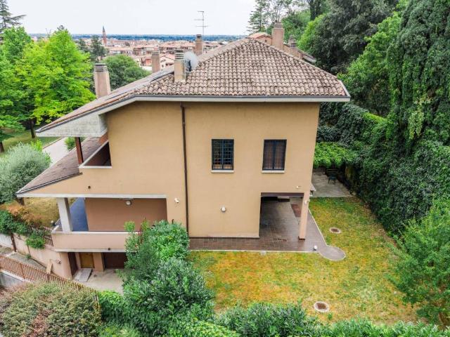 Villa in vendita a Verona VR