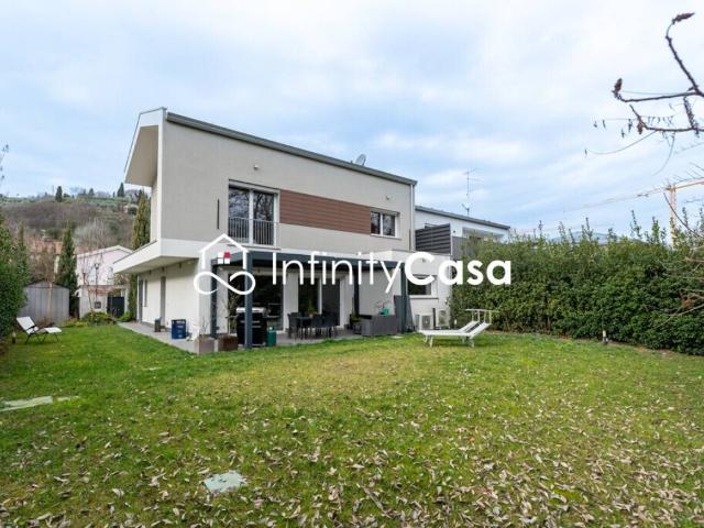 Villa in vendita a Verona VR