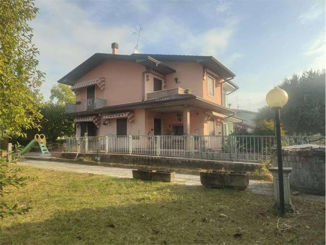 Villa in vendita a Verona VR