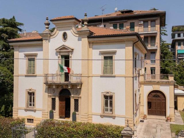 Villa in vendita a Verona VR
