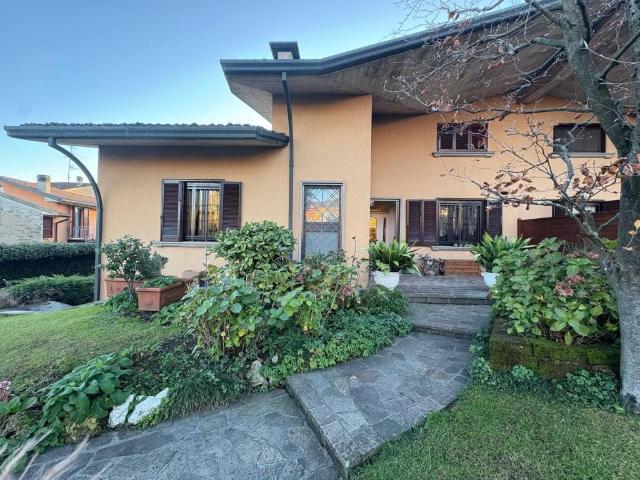 Villa in vendita a Verolanuova BS