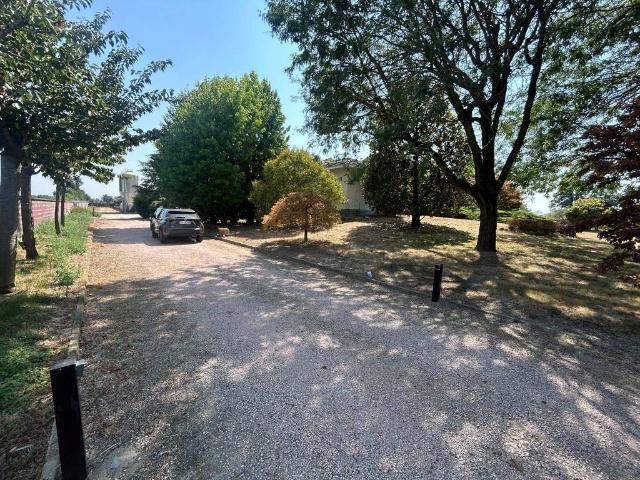 Villa in vendita a Vermezzo con Zelo MI