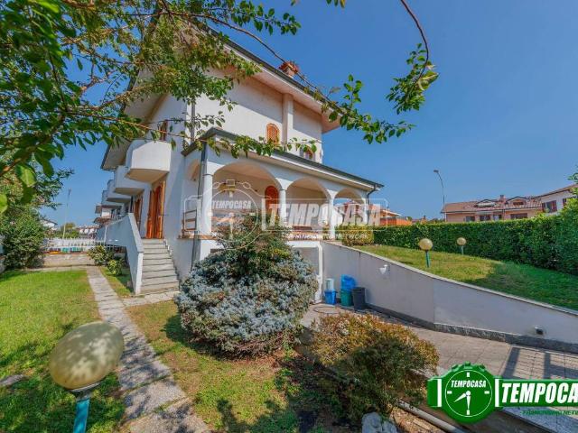 Villa in vendita a Vermezzo con Zelo MI