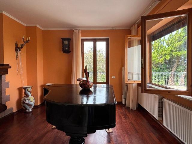 Villa in vendita a Vernasca