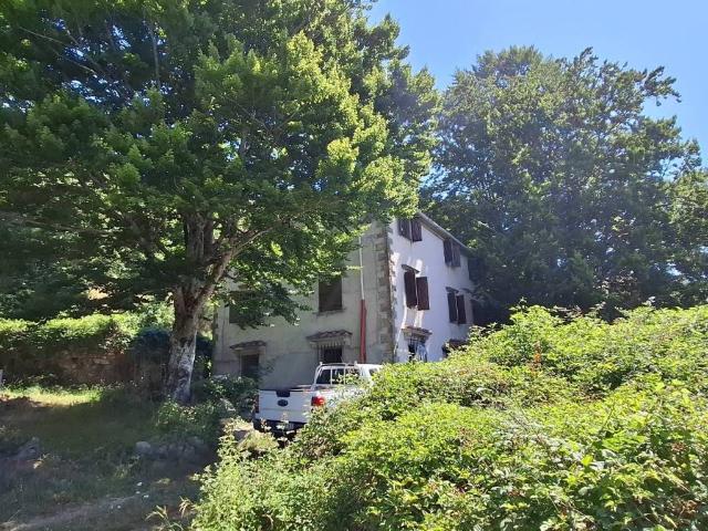 Villa in vendita a Vernio PO