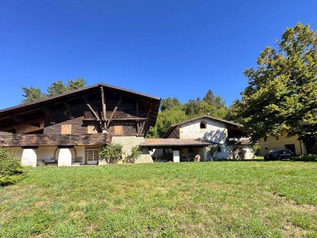 Villa in vendita a Vernio PO