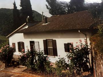 Villa in vendita a Vernio PO