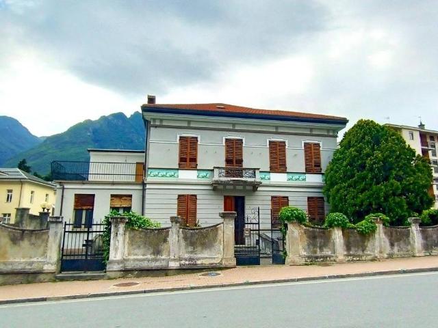 Villa in vendita a Verrès AO