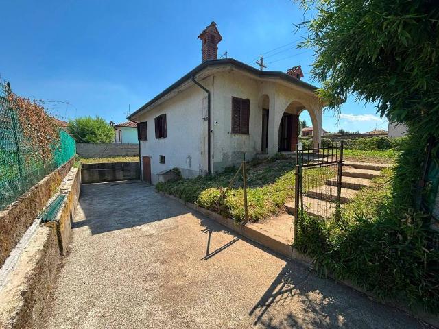 Villa in vendita a Vertemate con Minoprio CO
