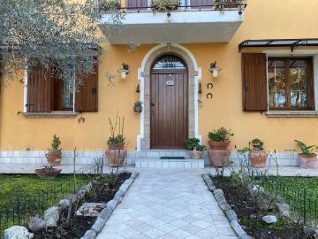 Villa in vendita a Verucchio RN