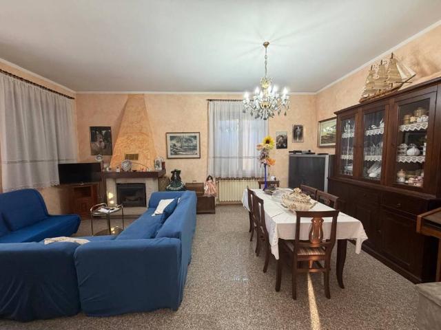 Villa in vendita a Verucchio RN