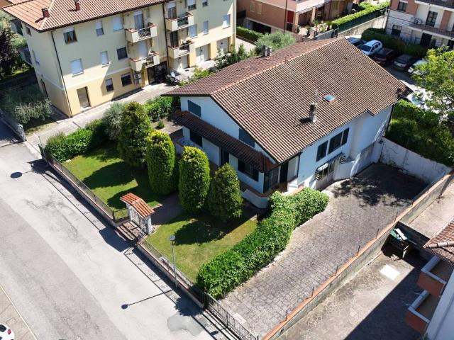 Villa in vendita a Verucchio RN