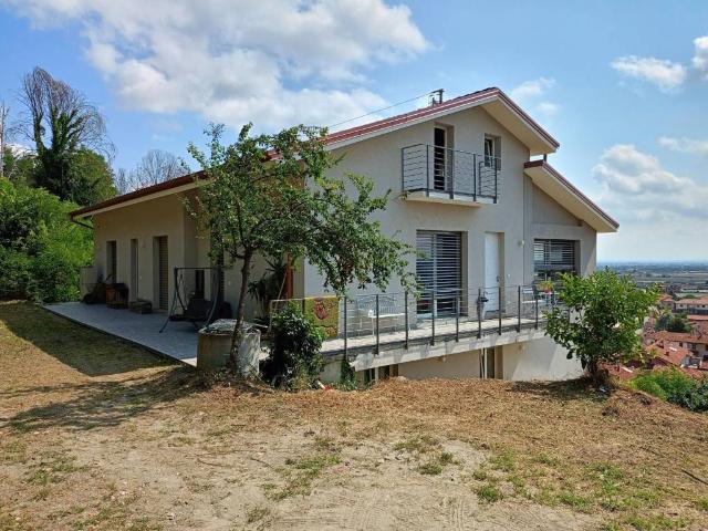 Villa in vendita a Verzuolo CN