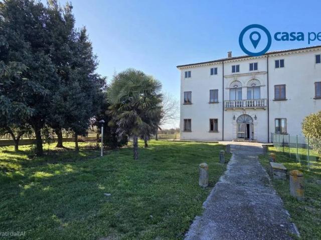 Villa in vendita a Vescovana PD