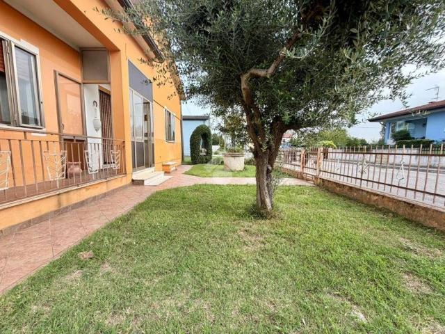 Villa in vendita a Vescovana PD