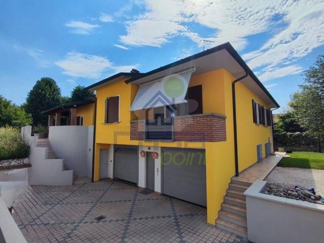 Villa in vendita a Vescovato CR