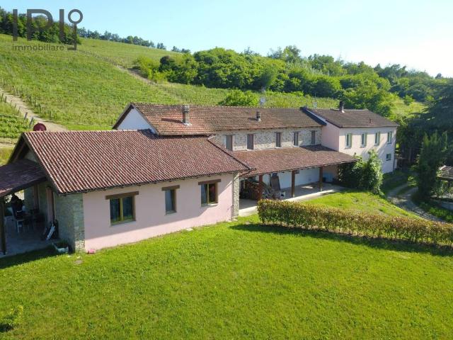 Villa in vendita a Vesime AT