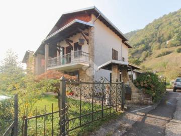 Villa in vendita a Vestone BS