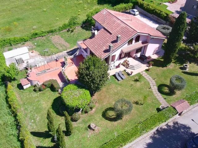 Villa in vendita a Viterbo VT