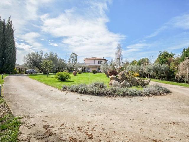 Villa in vendita a Viterbo VT