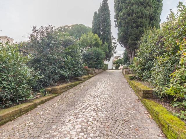 Villa in vendita a Viterbo VT