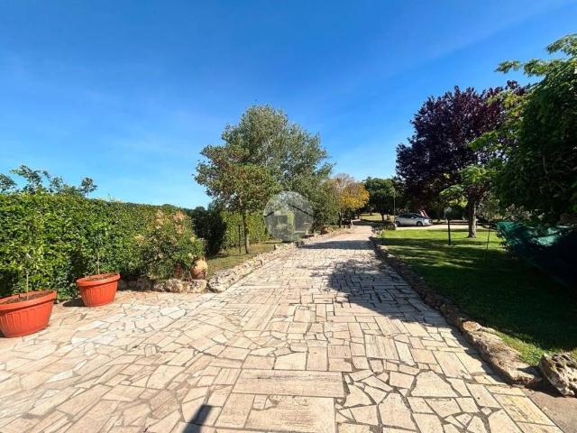 Villa in vendita a Viterbo VT