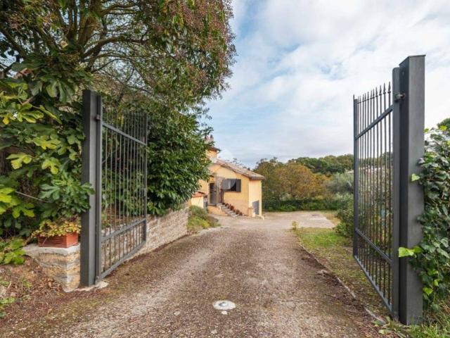 Villa in vendita a Viterbo VT