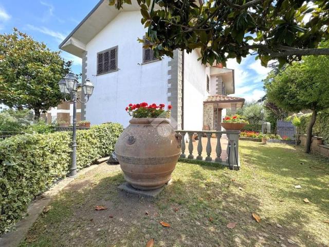 Villa in vendita a Viterbo VT