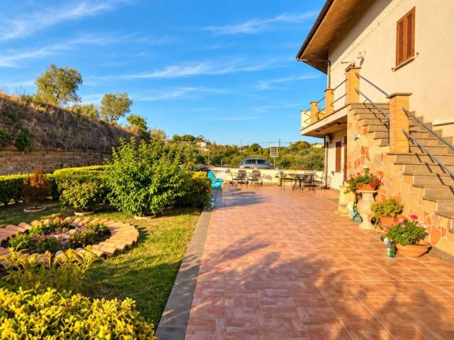 Villa in vendita a Viterbo VT