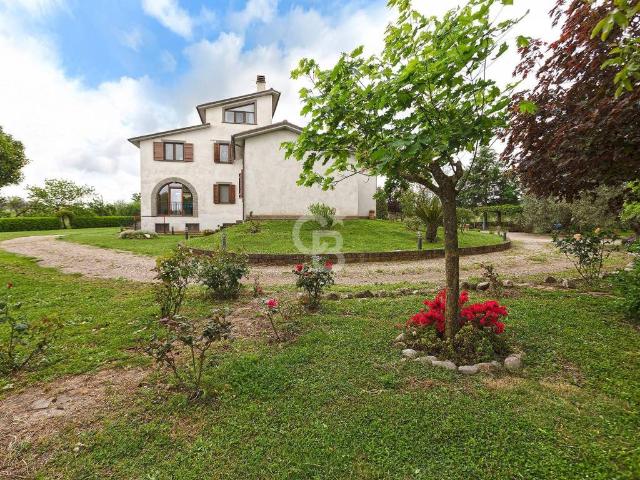 Villa in vendita a Viterbo VT