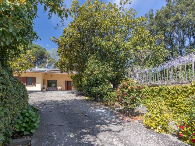 Villa in vendita a Viterbo VT