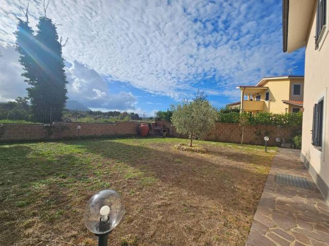 Villa in vendita a Viterbo VT