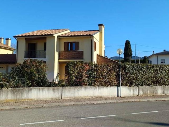 Villa in vendita a Vittorio Veneto TV