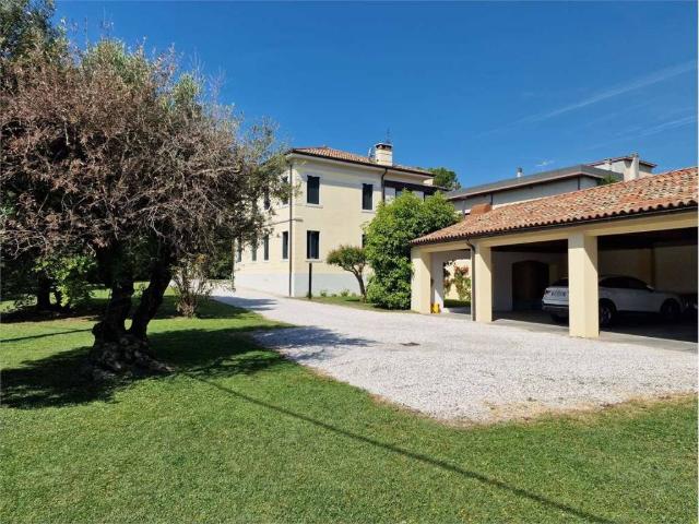 Villa in vendita a Vittorio Veneto TV
