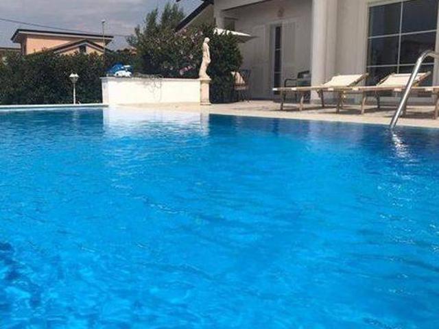 Villa in vendita a Vitulazio CE
