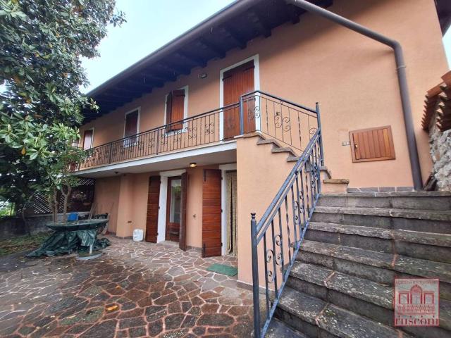 Villa in vendita a Vivaro PN