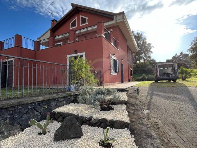 Villa in vendita a Viagrande CT
