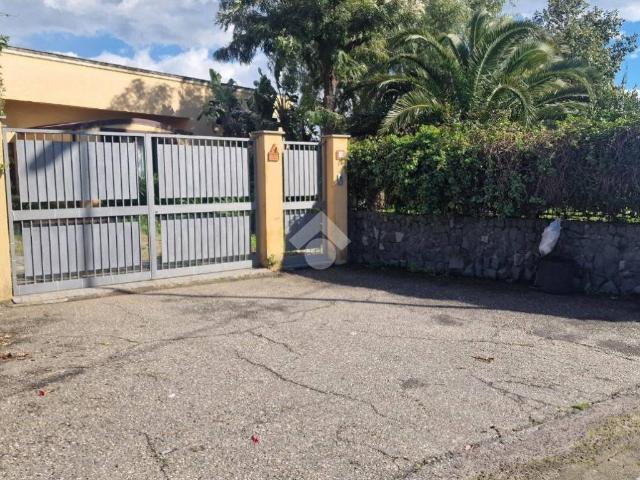 Villa in vendita a Viagrande CT