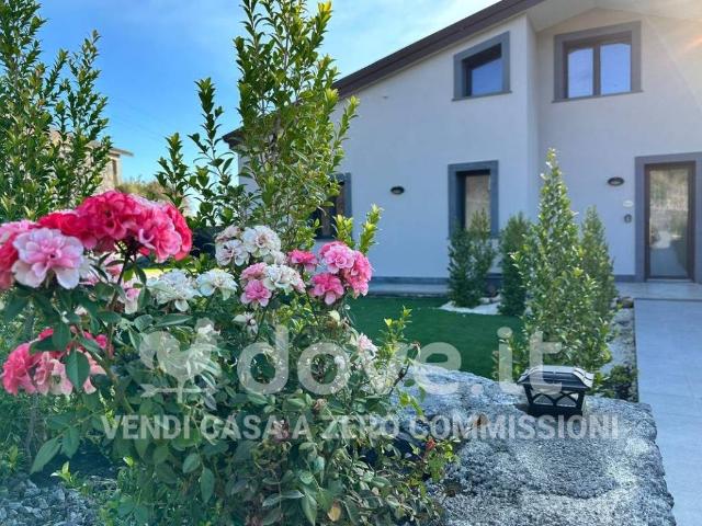 Villa in vendita a Viagrande CT