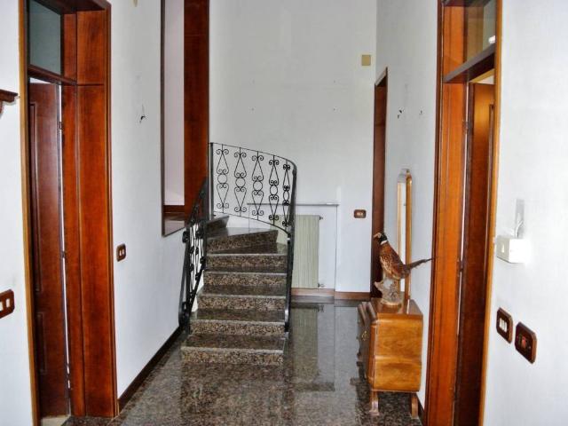 Villa in vendita a Viadana MN
