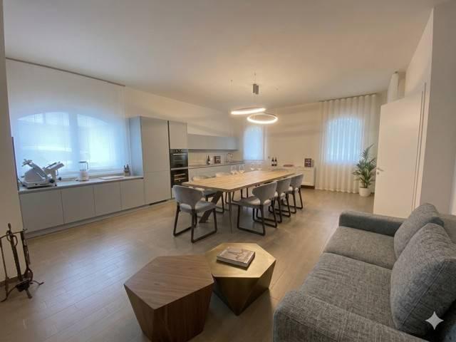 Villa in vendita a Viadana MN