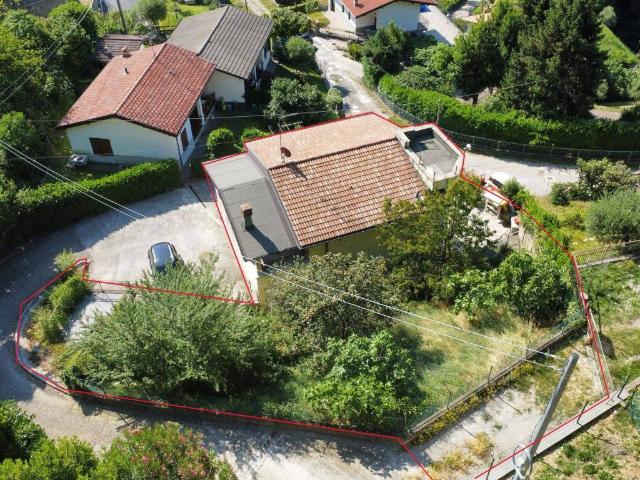 Villa in vendita a Viadanica BG